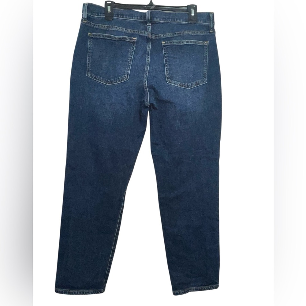 Gap Girlfriend mid-rise jeans. Size 12 R (31/31) GUC - Picture 2 of 9